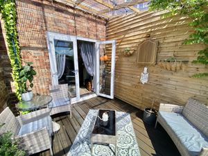 Covered Patio- click for photo gallery